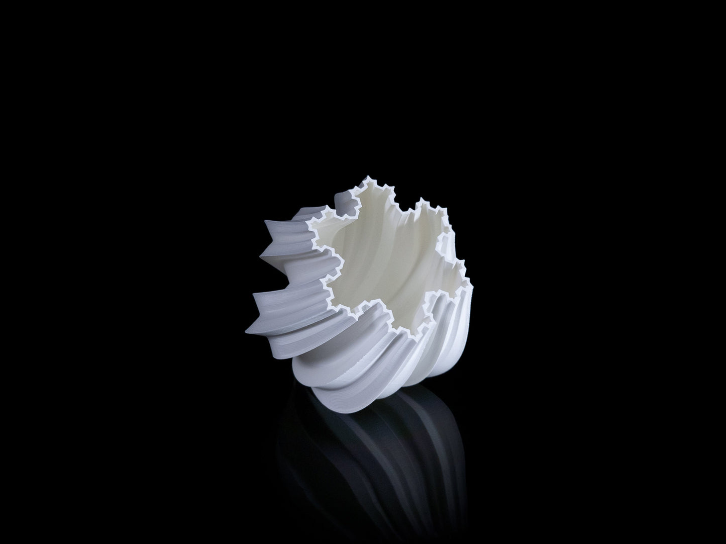 Fractal Koch Vase